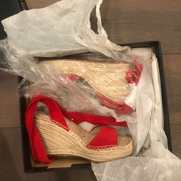 Espadrilles - Picture 2 of 3